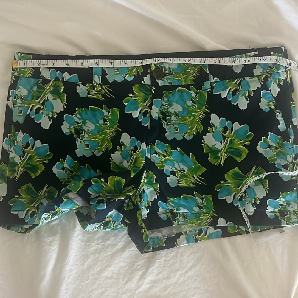 Merona Floral Women's 3” Shorts, Size 14 - Picture 7 of 9